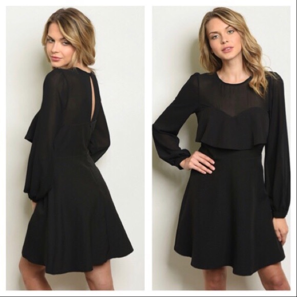 Dresses & Skirts - 💕Supercute Black Dress💕only S & M left💕